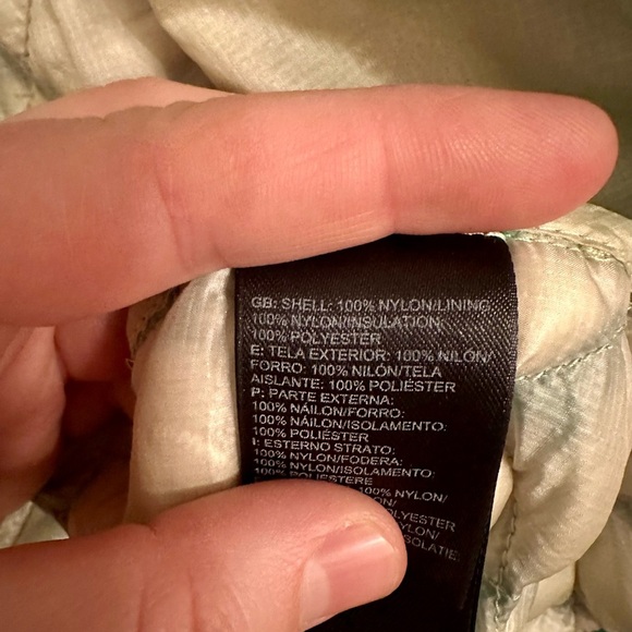 The North Face Women’s Turquoise Quilted Vest - Size S - Picture 4 of 7